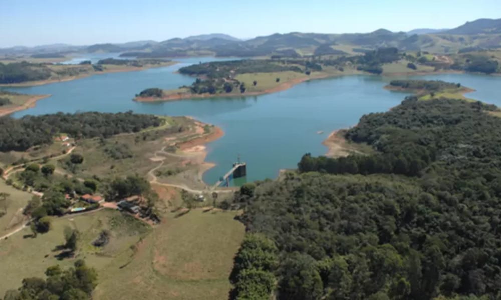 Nível do Cantareira cai para menos de 20% nesta sexta-feira (9)
