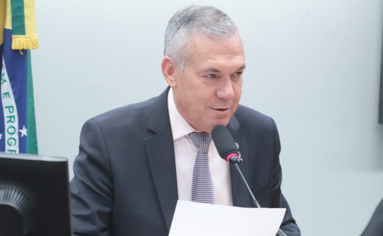 Comissão aprova programa de habitações adaptadas para idosos vulneráveis