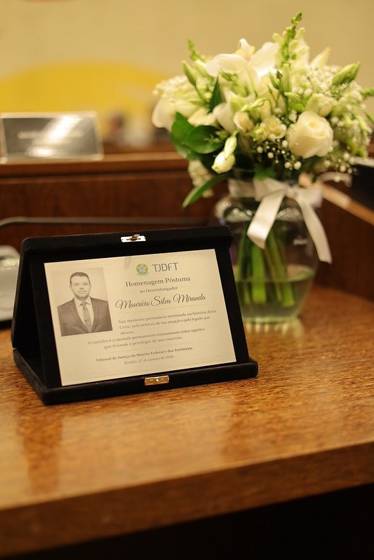 TJDFT presta homenagem póstuma ao desembargador Maurício Miranda