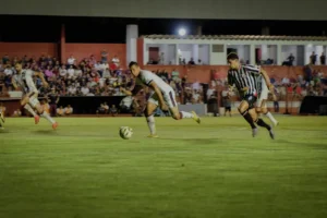 Anápolis vence Inhumas e conquista primeira vitória no Goianão