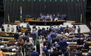 Câmara aprova política para ampliar cultura nas escolas