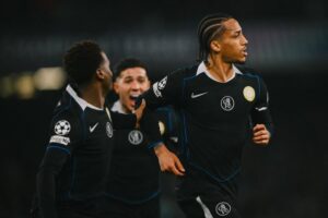 Com dois de João Pedro, Chelsea vira e vence o Napoli na Champions - destaque galeria