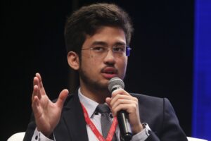 Projeto proíbe déficits em estatais e prevê desestatização compulsória