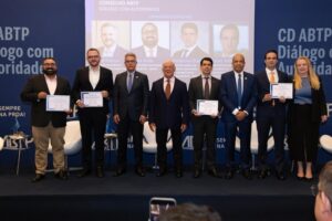 Ministério de Portos reforça diálogo com setor em reunião da ABTP