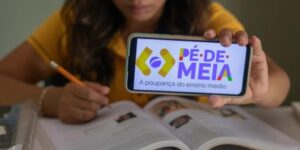Estudantes do Pé-de-Meia podem investir incentivos em Tesouro Direto