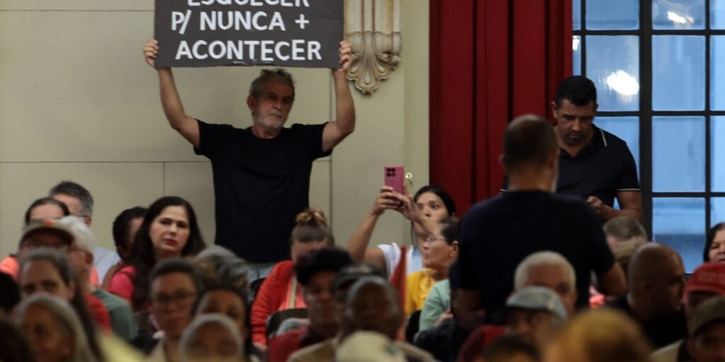 EM SP o Ato Pela Democracia celebra vitória sobre a tentativa de golpe