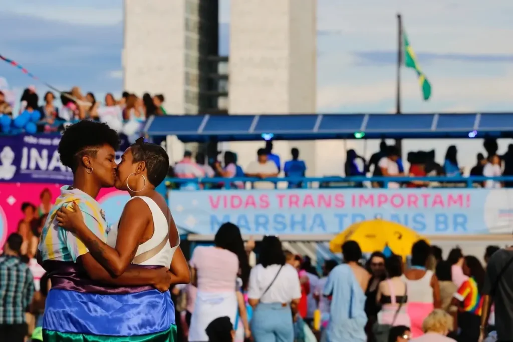 Marsha Trans Brasil reúne ativistas em Brasília contra a transfobia