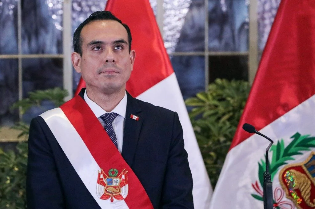 Peru: congresso remove presidente interino José Jerí em meio a acusações de corrupção