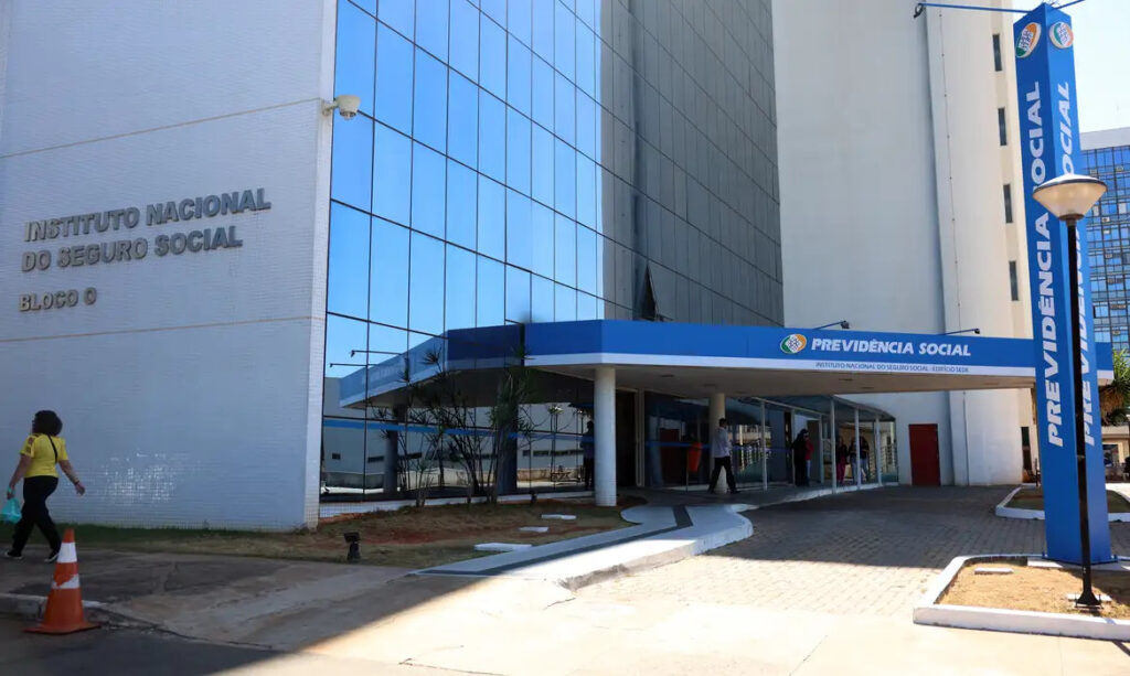 AGU intensifica ações para ressarcir pensão do INSS em casos de feminicídio