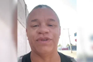 policial reencontra na igreja criminoso que havia prendido