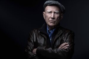 Paris presta homenagem ao fotógrafo brasileiro Sebastião Salgado