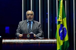 CRA aprova projeto de lei para hortas comunitárias em escolas e assistência social