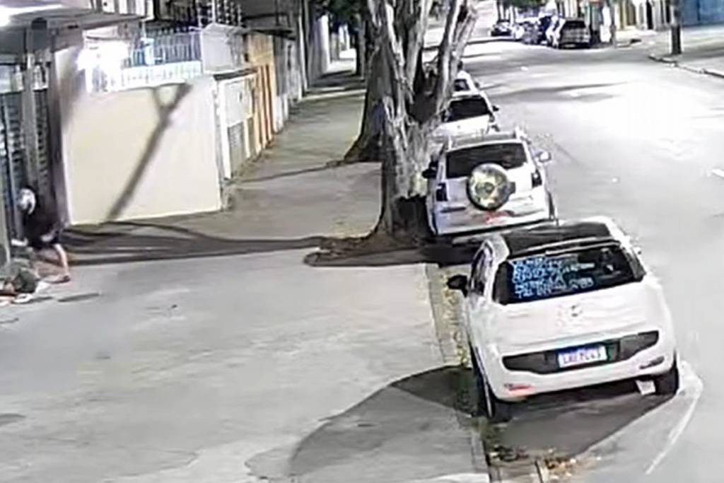 Morador de rua é morto com golpe de facão no RJ