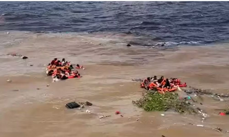 Corpo de terceira vítima de naufrágio no Rio Amazonas é enterrado