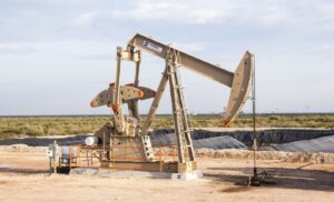 Ineep: Brasil reforça exportações de petróleo e importa derivados em ano de produção recorde