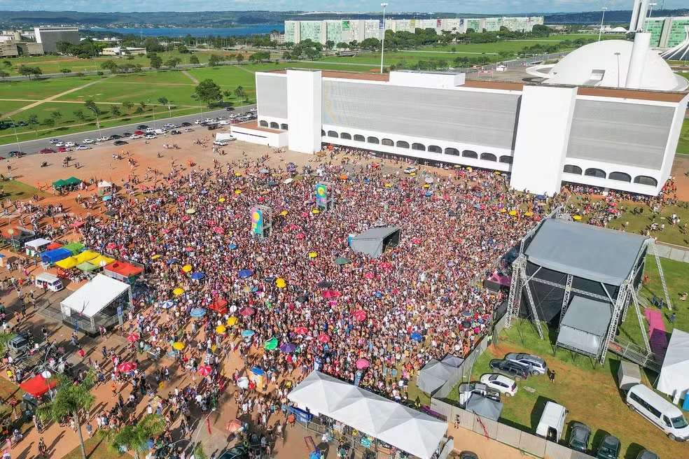 O que abre e o que fecha no serviço público do DF no Carnaval