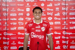 Nathan Camargo destaca experiência na última Série B e ressalta oportunidade no Vila Nova