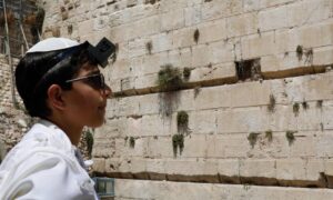 Avança tramitação de lei em Israel que dá controle do Muro das Lamentações aos ortodoxos