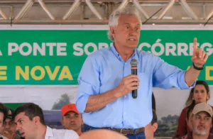 Caiado desmente fakenews sobre Saneago distribuída por petistas