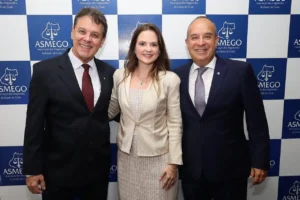 Juíza Nathália Arantes é empossada presidente da Asmego para o triênio 2026-2029