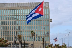 Rússia acusa EUA de ‘asfixiar’ Cuba em plena crise energética