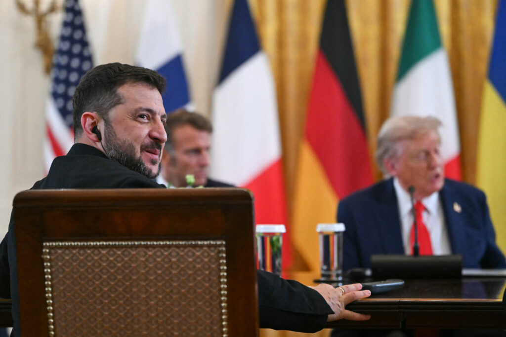 Trump e Zelensky conversam por telefone antes de diálogo em Genebra entre EUA e Ucrânia