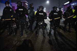 Brasileiro preso pelo ICE pede para deixar os EUA