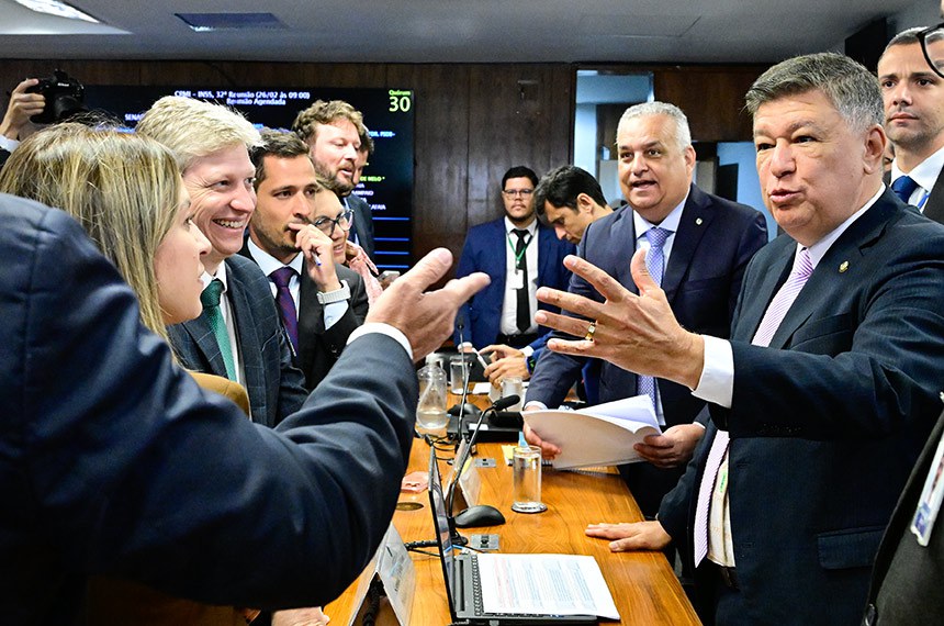 CPMI do INSS adia depoimento de Paulo Camisotti para esta tarde