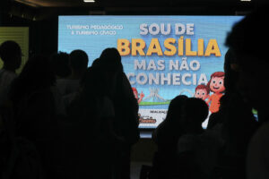 Projeto leva 10 mil jovens a explorar história de Brasília
