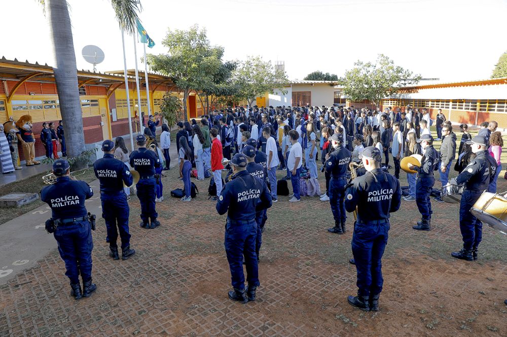 DF abre credenciamento para uniformes de escolas cívico-militares