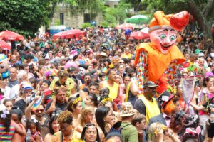 Interdições no trânsito de Brasília para eventos de carnaval e congresso