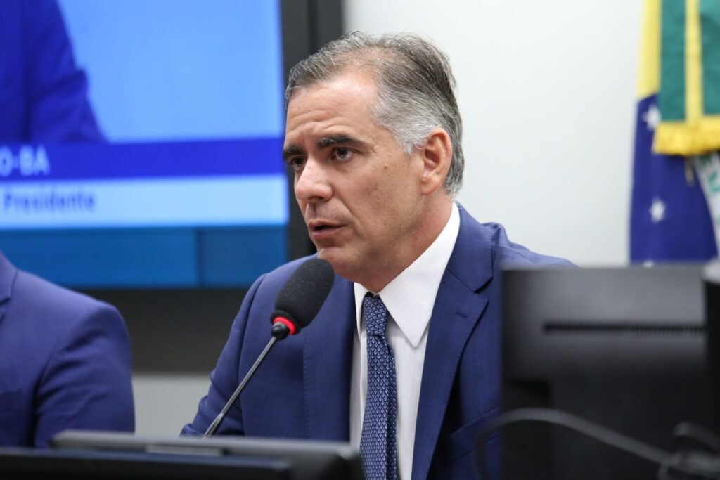 Leur Lomanto Júnior é eleito presidente da CCJ da Câmara