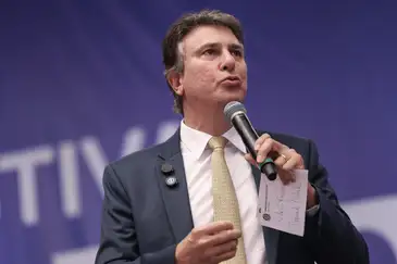 ministro da educação, camilo santana