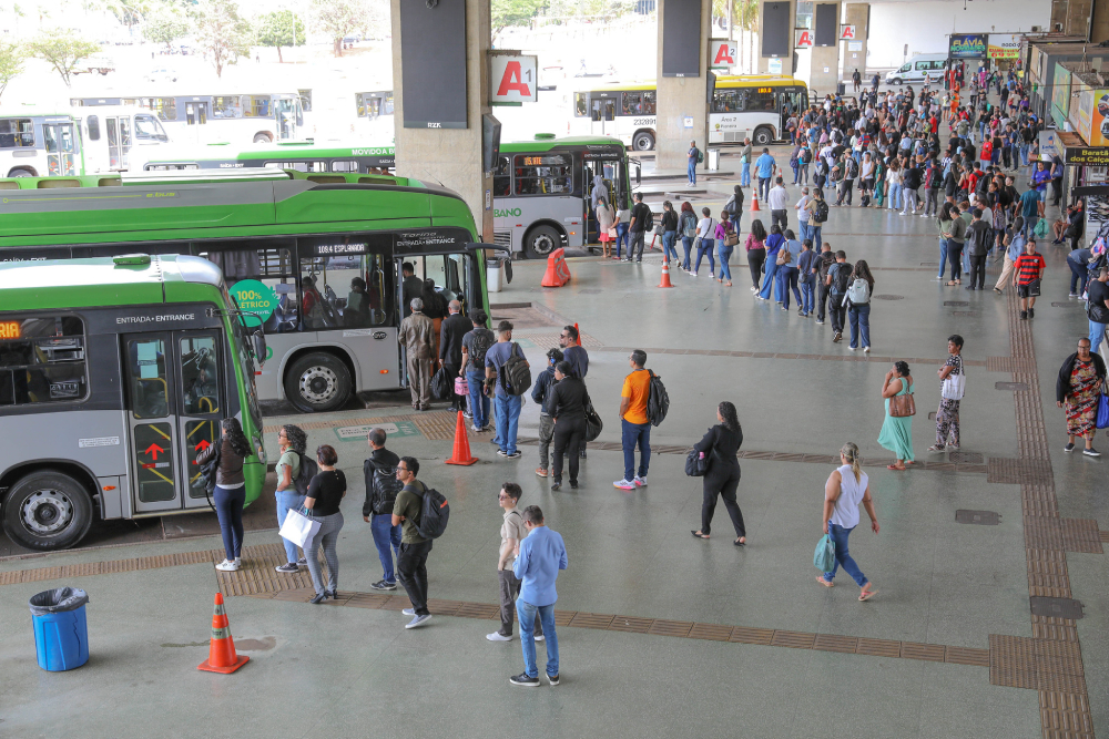Carnaval com transporte gratuito registra mais de 2,4 milhões de acessos no DF