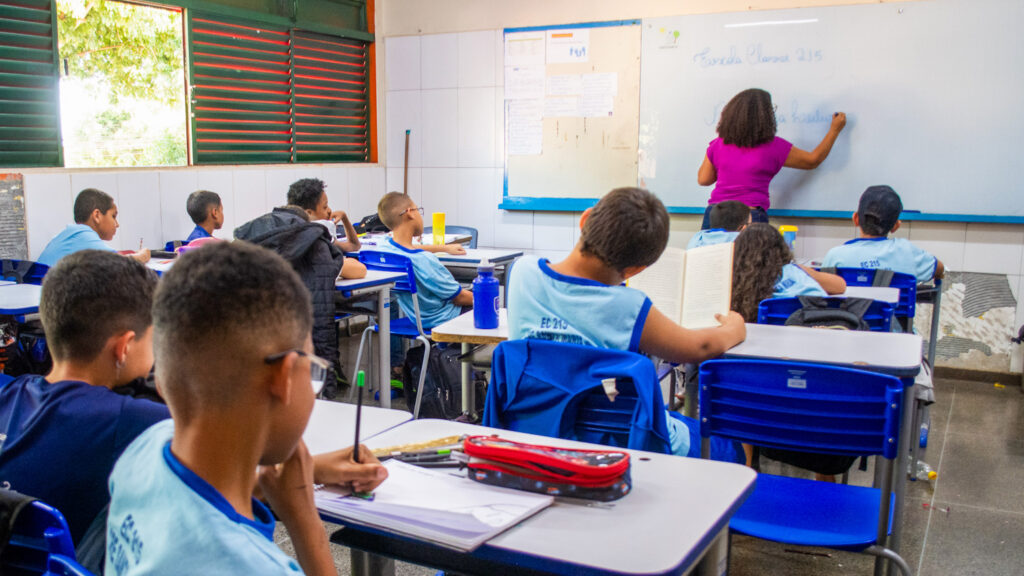 Semana Pedagógica 2026 inicia com encontro de gestores e premiação de educadores