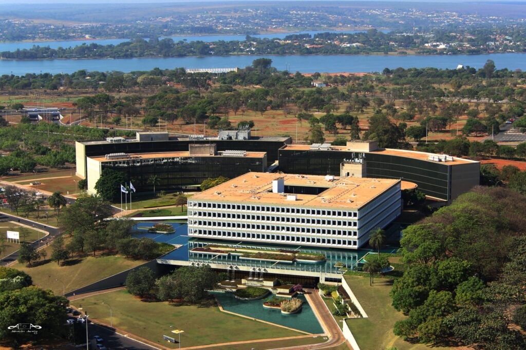 STF julga extensão de poder do TCU para mediar conflitos