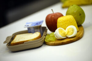 Lancheira saudável: veja orientações para a volta às aulas