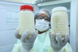 Férias e feriados diminuem doações de leite materno no DF