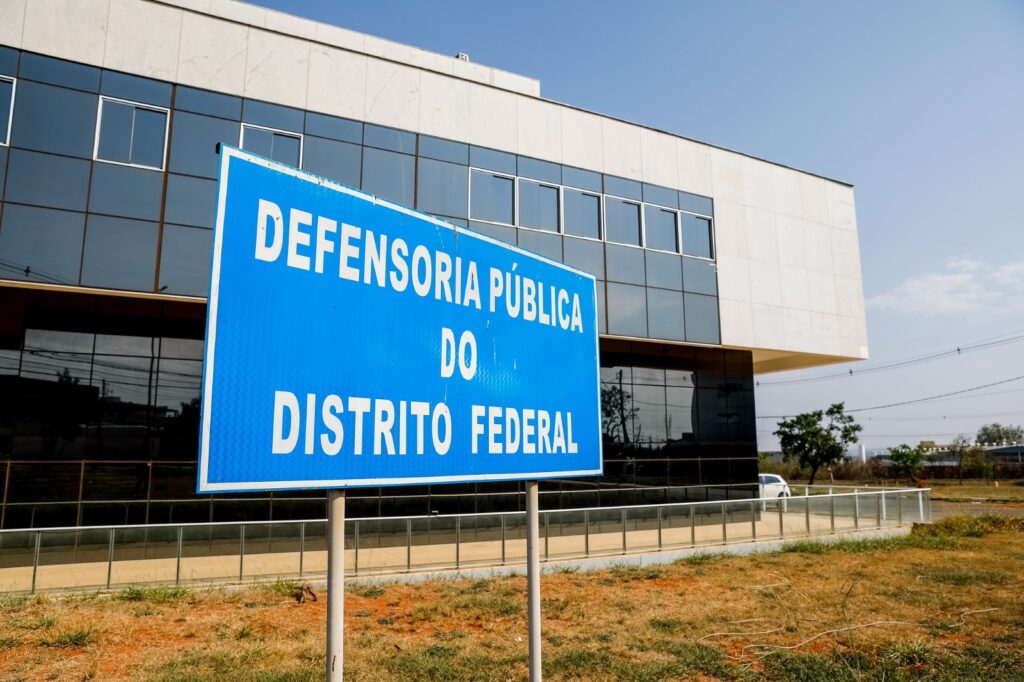 Crimes sem violência concentram maioria dos atendimentos da Defensoria em audiências de custódia no DF