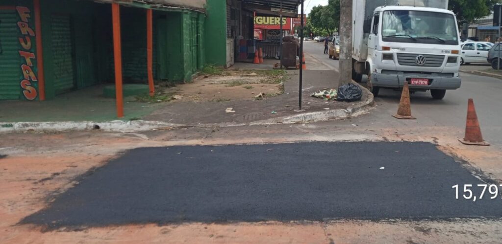 Novacap realiza manutenção asfáltica no Setor O de Ceilândia