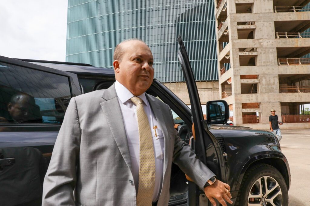 Ibaneis Rocha lamenta morte de adolescente após agressão