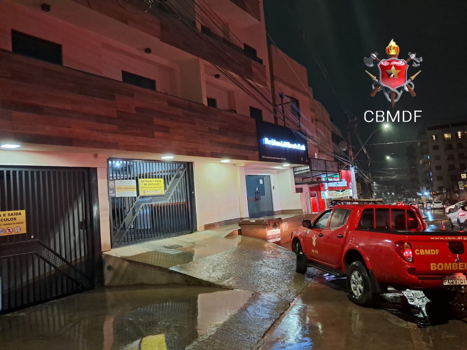 Elevador cai com oito pessoas em um prédio residencial na Colônia Agrícola Samambaia