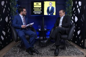 De garçom a presidente do TCDF, Manoel de Andrade abre TCDF à população