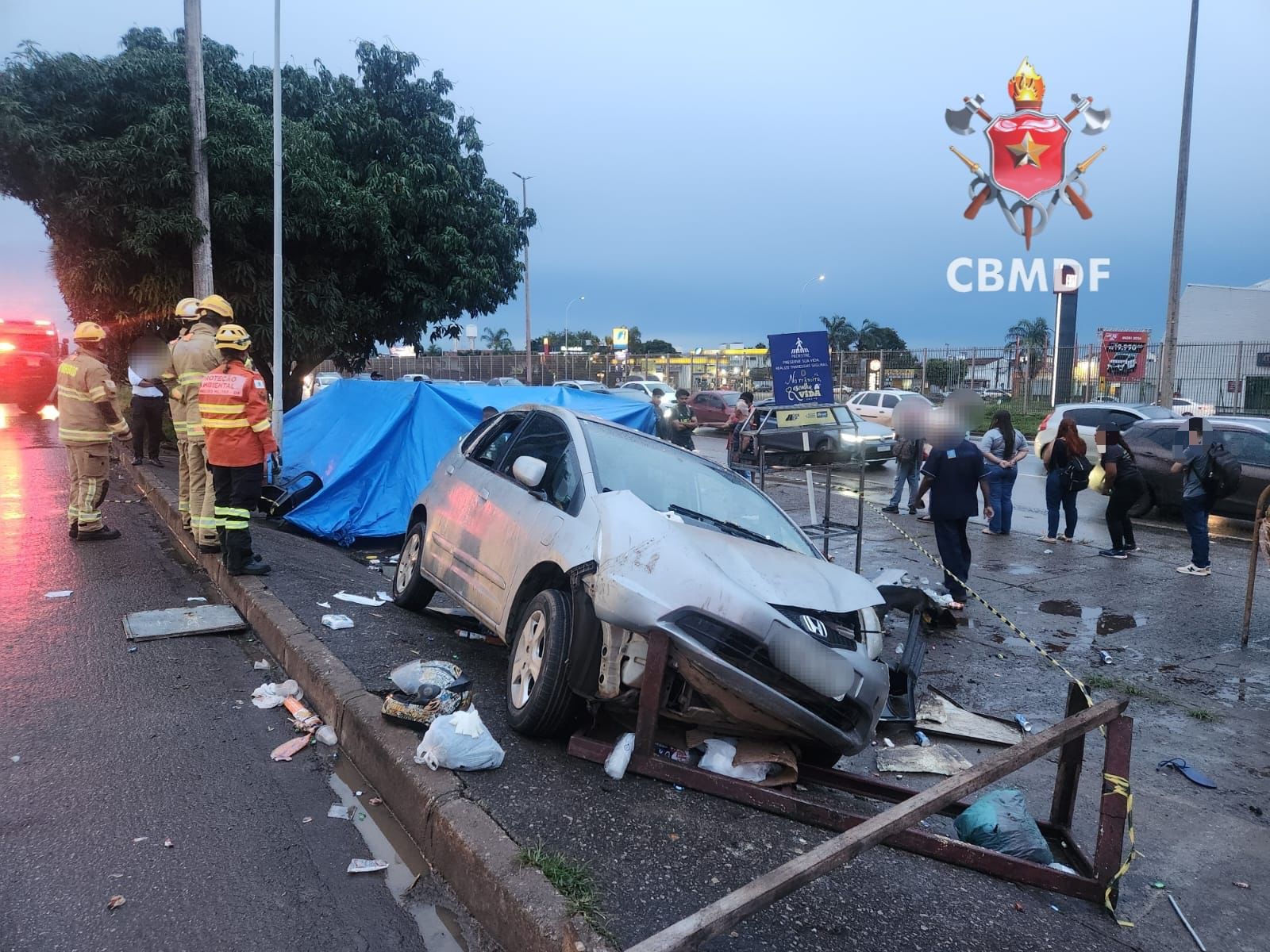 Atropelamento na EPIA Sul deixa três feridos e mobiliza quatro viaturas dos bombeiros