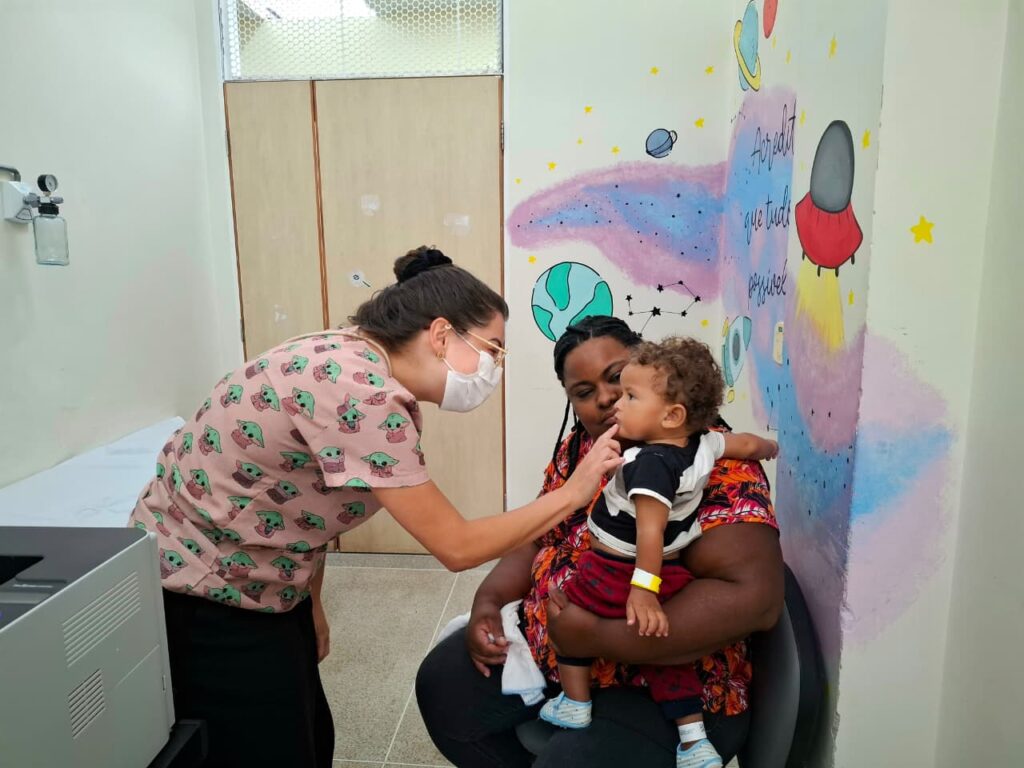 Hospital de Santa Maria reforça equipes para alta de doenças respiratórias infantis