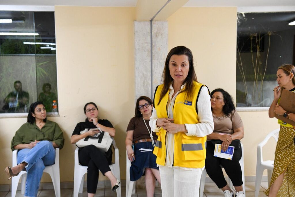 Acolhe DF expande ações no Plano Piloto com reuniões e tenda itinerante