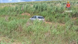 Motorista fica ferida após capotamento em São Sebastião