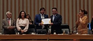 Conselheiro Rodrigo Badaró recebe título de cidadão honorário de Brasília