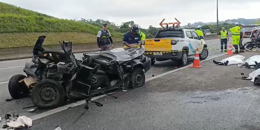 Acidente com carreta no Rodoanel deixa 3 mortos na Grande SP
