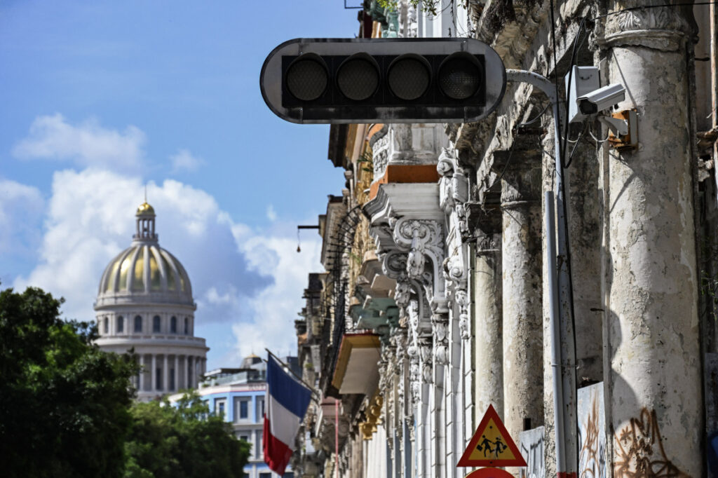 Cuba sofreu forte queda no turismo em 2025
